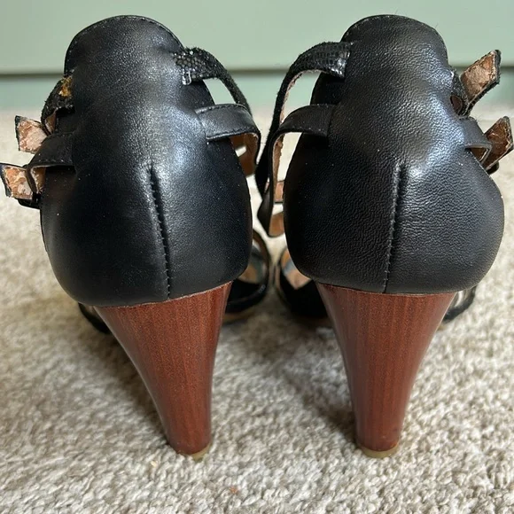 Kenneth Cole Reaction Sandals - Picture 5 of 8